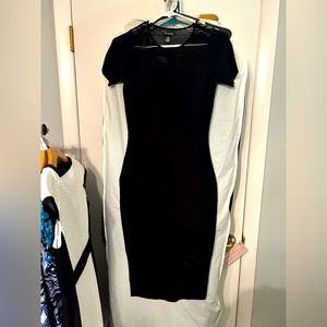 Cache, size small, black